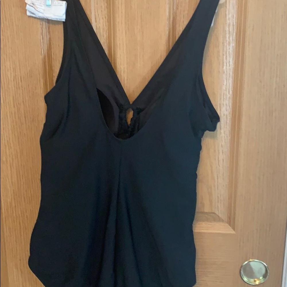 Never worn - Picture 2 of 2
